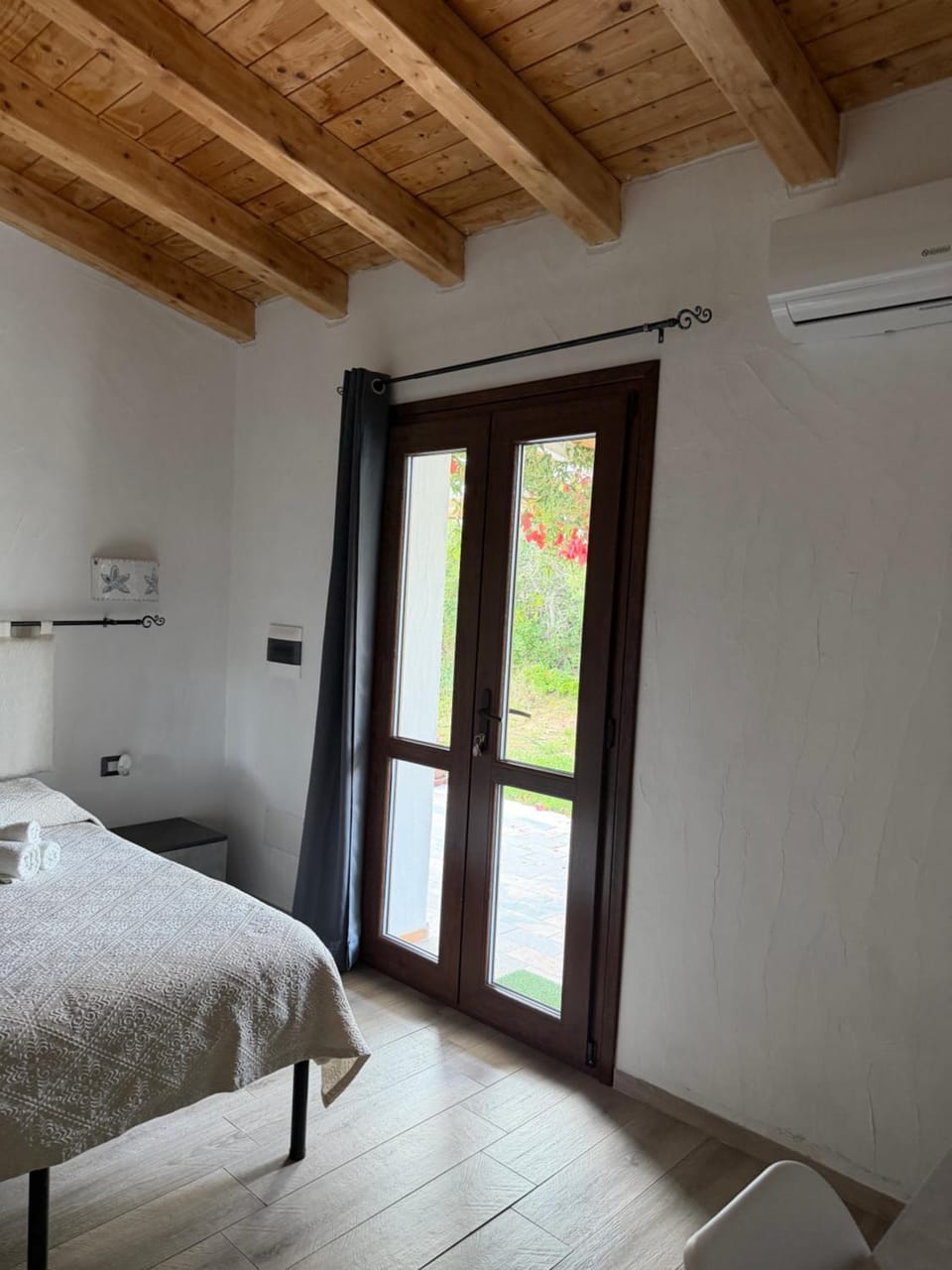 La fragola in Campagna 6 k m da San pantaleo Bed and Breakfast in Sardinia