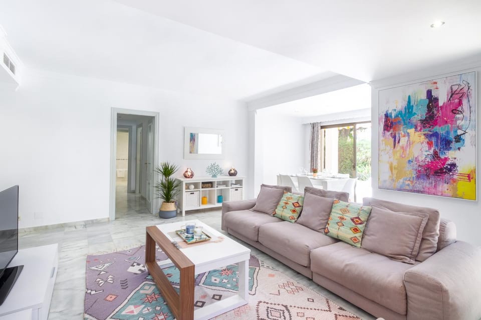 TV and multimedia, Living room, Seating area