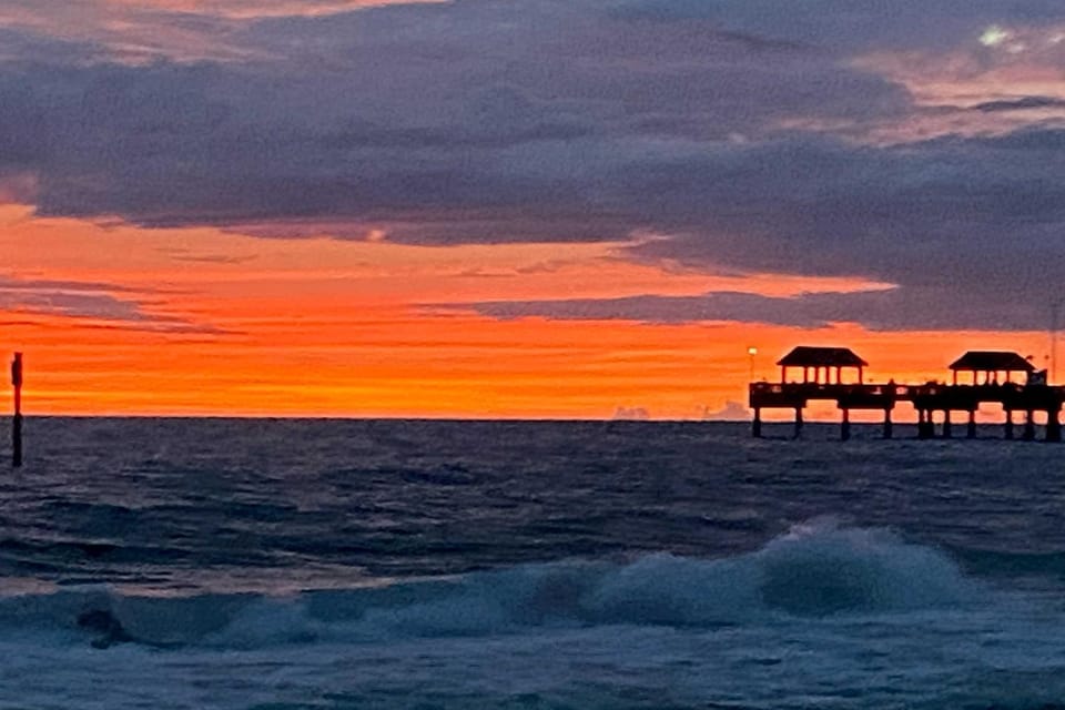 Pool & Stunning Views! Oceanfront Clearwater Condo House in Clearwater Beach