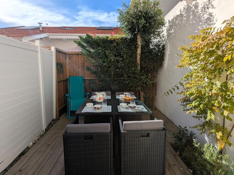 Spacieux T3 au centre d'Arcachon, 3 étoiles, proche plage et commerces, idéal famille - 5 pers - FR-1-420-111 Apartment in Arcachon