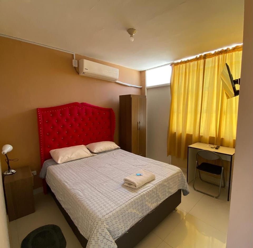 Hotel Hoskins Talara todas las habitaciones con aire acondicionado Bed and Breakfast in Department of Piura