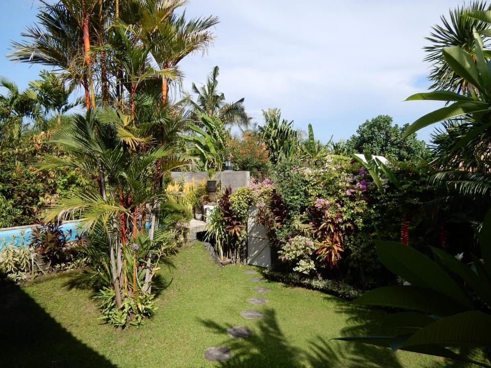 Villa Jasri Point - Beachfront Villa close to surf House in Karangasem Regency