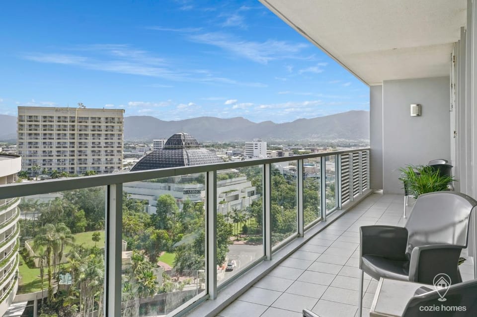 1101 Harbour Lights with Ocean Views House in Cairns