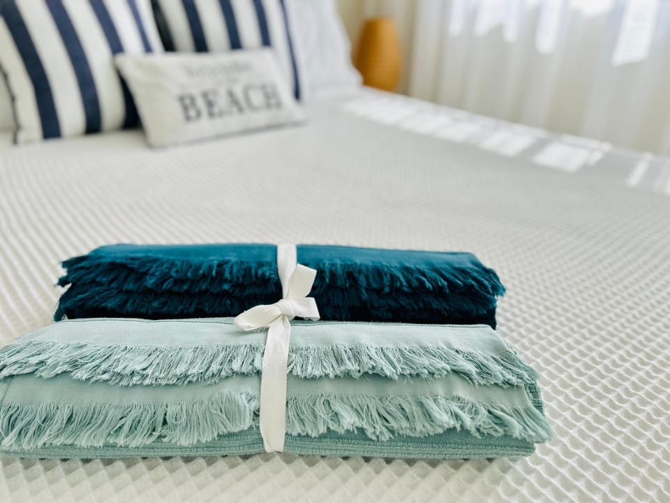 Beach, towels