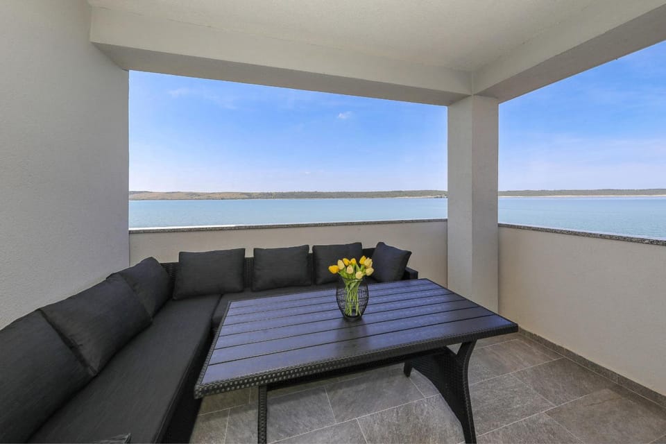 Balcony/Terrace, Balcony/Terrace