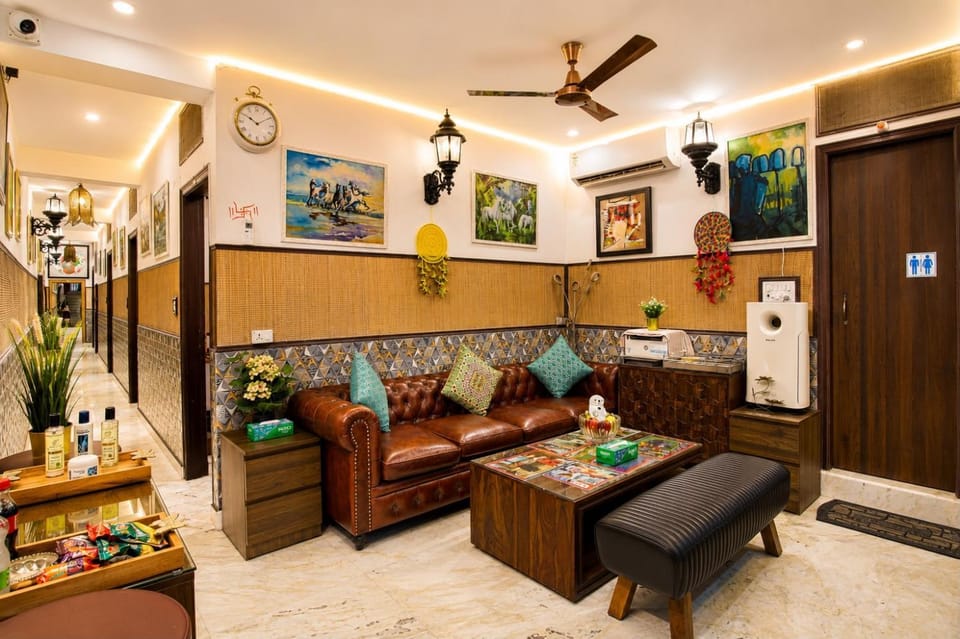 Property building, Seating area