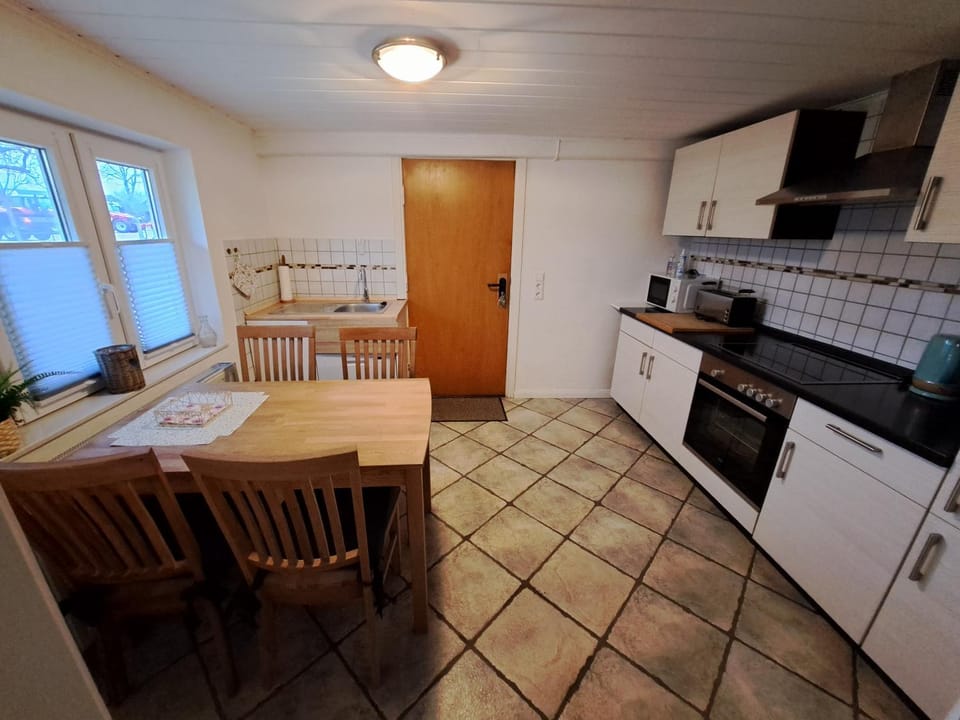 Entspannung unter Reet Apartment in Nordfriesland