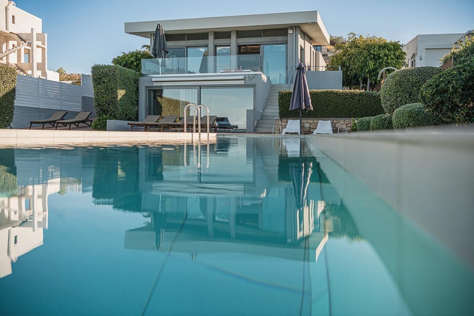 Sea view, Swimming pool