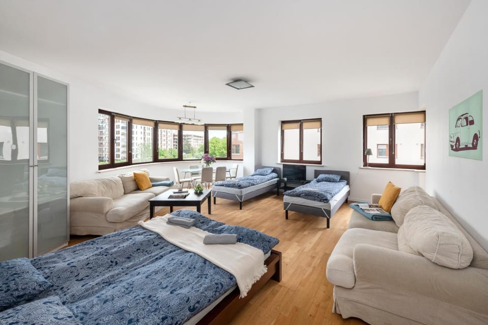 Living room, Photo of the whole room, Seating area, Bedroom