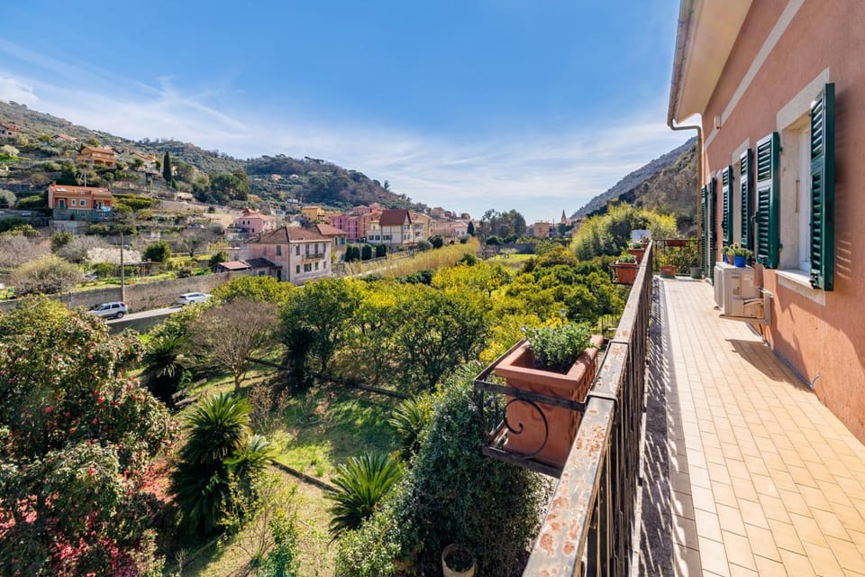 Spring, Natural landscape, Balcony/Terrace