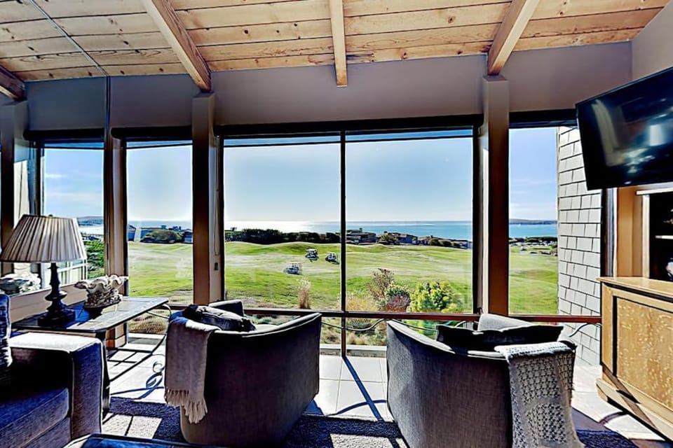 Fairview Grande House in Bodega Bay