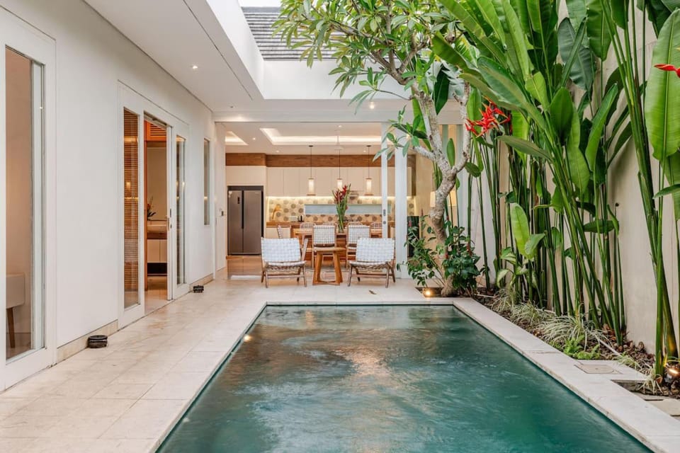 Pool view, Swimming pool