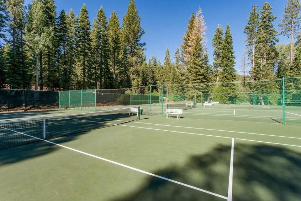 Gold Bend Escape Apartment in Northstar Drive
