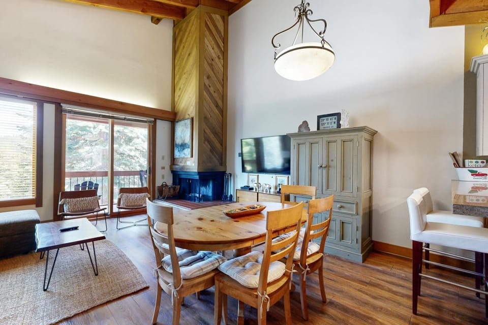 Gold Bend Escape Apartment in Northstar Drive