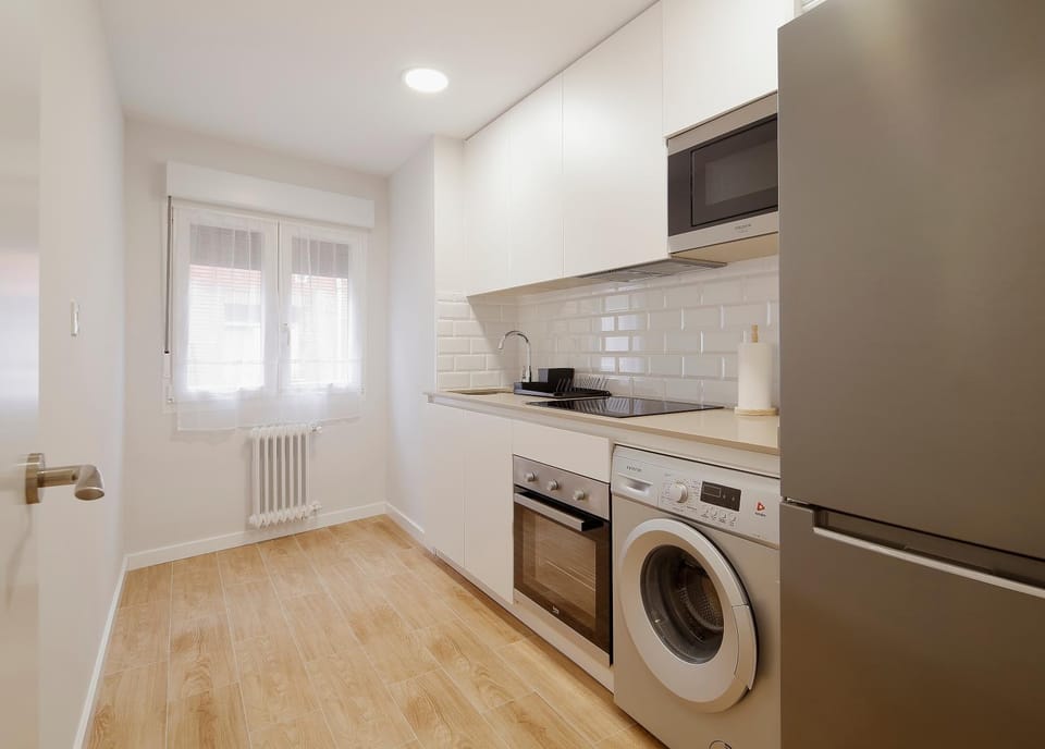 Kitchen or kitchenette, kitchen