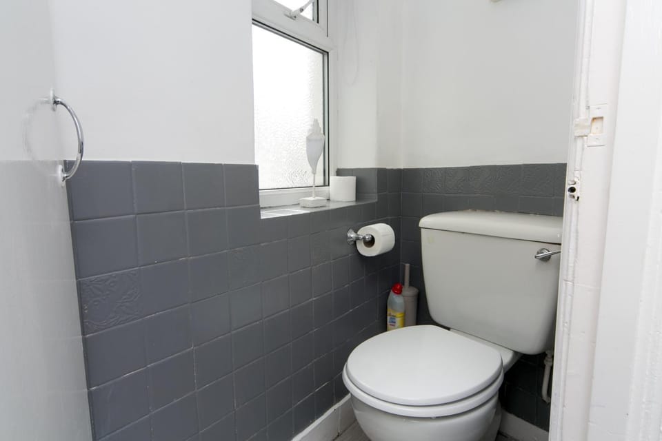 6 Afallon, Beachside holiday house House in Criccieth