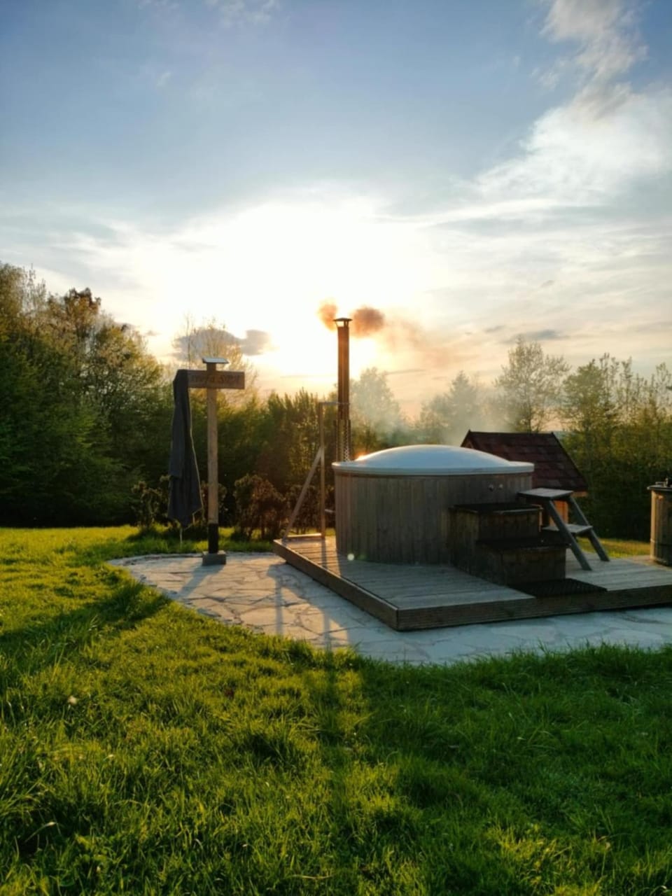 Hot Tub, Garden view