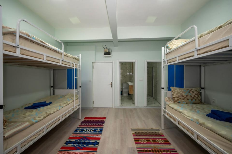 bunk bed