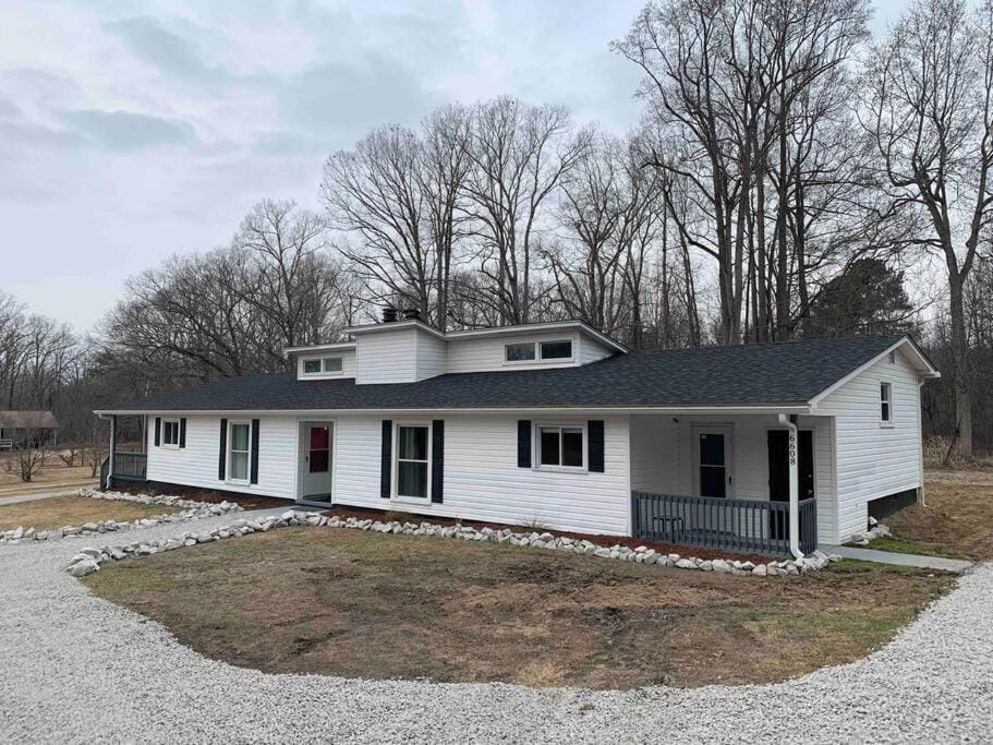 Mountain Vibes at Hidden Pond Lodge - 3beds/2bth House in North Carolina
