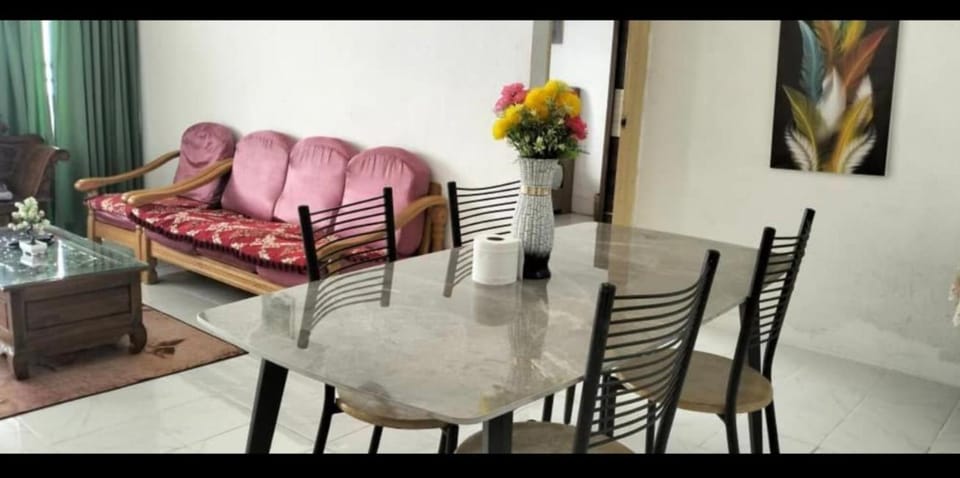Sri Sayang Seaview Resort Batu Ferringhi Apartment in Batu Ferringhi, Penang, Malaysia