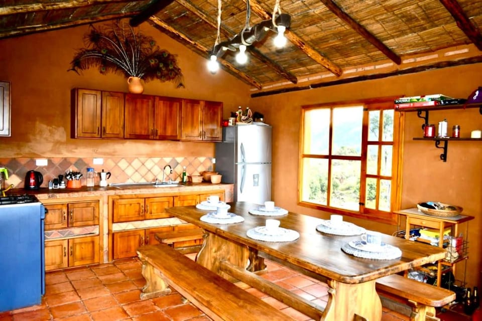 Coffee/tea facilities, Kitchen or kitchenette, Food and drinks, Dining area, Food, pet friendly