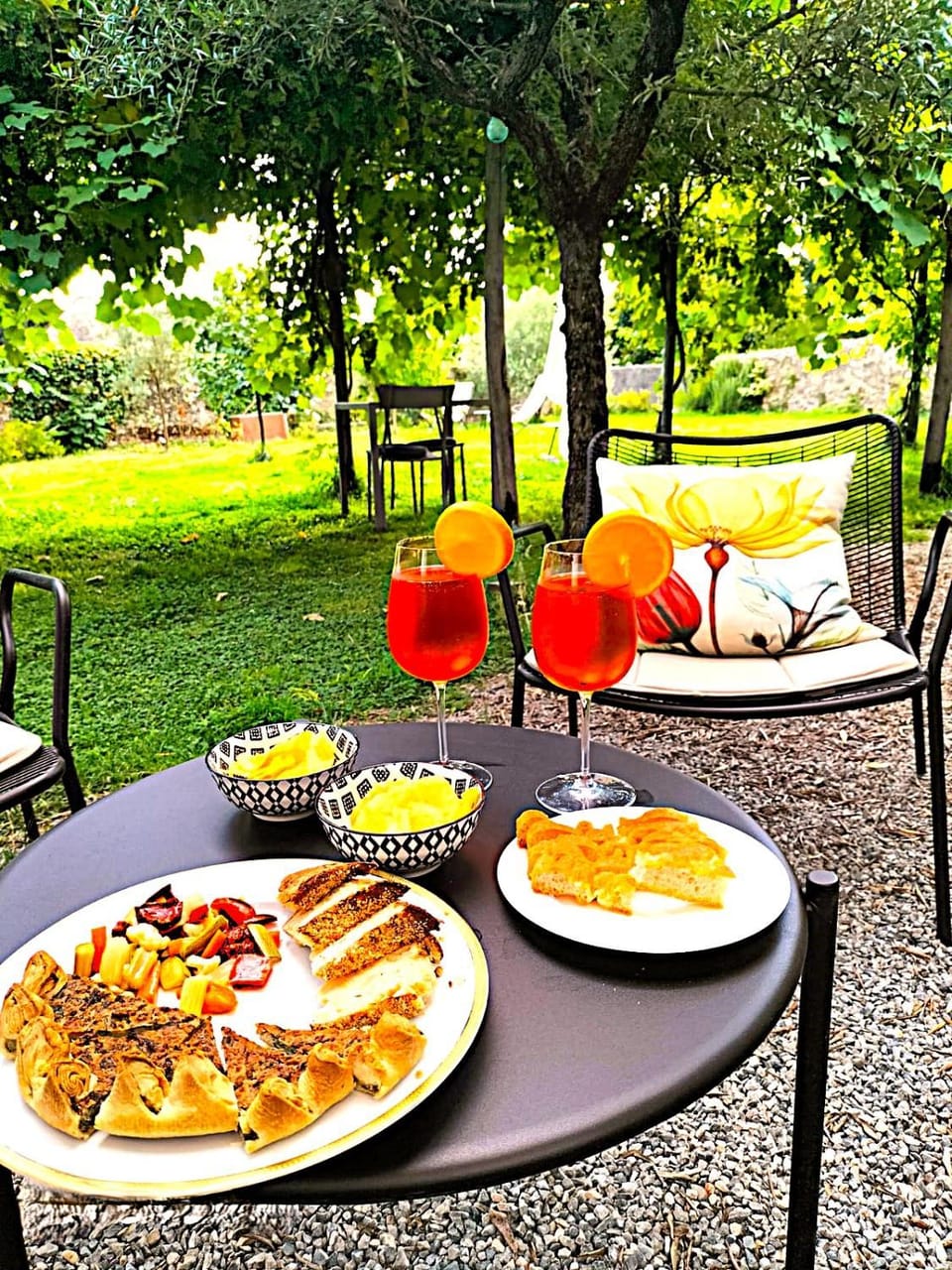 Garden, Dinner