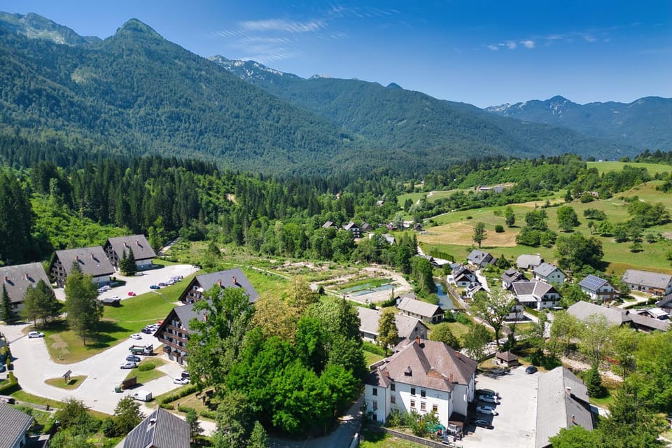 Day, Neighbourhood, Bird's eye view, Mountain view