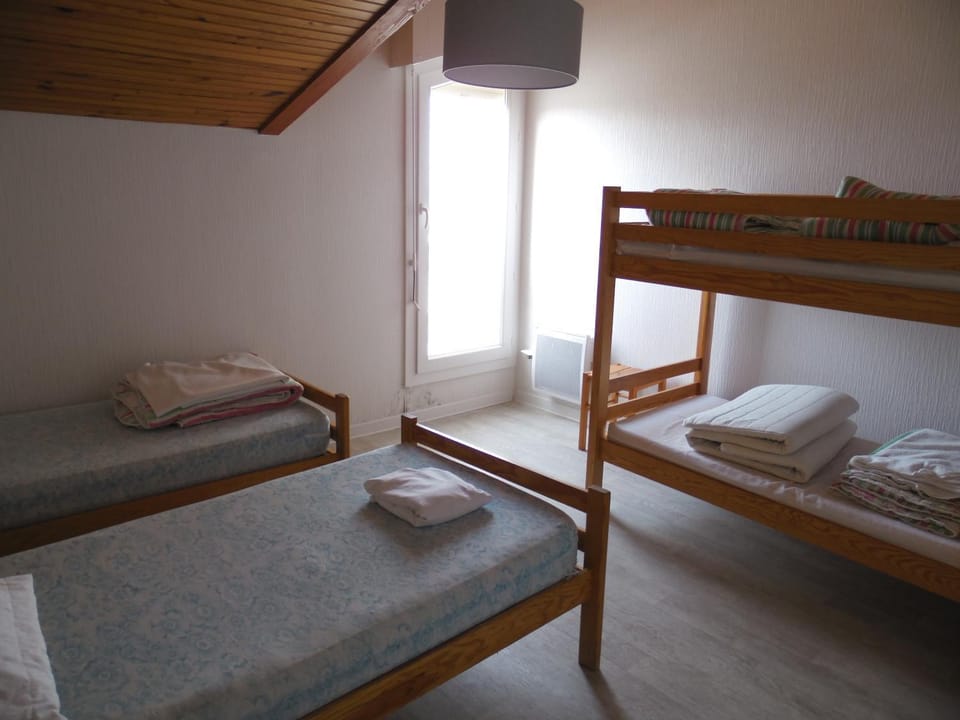 bunk bed