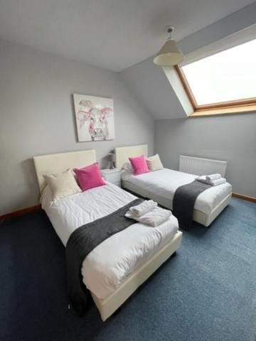AIRDSIDE COTTAGE House in England