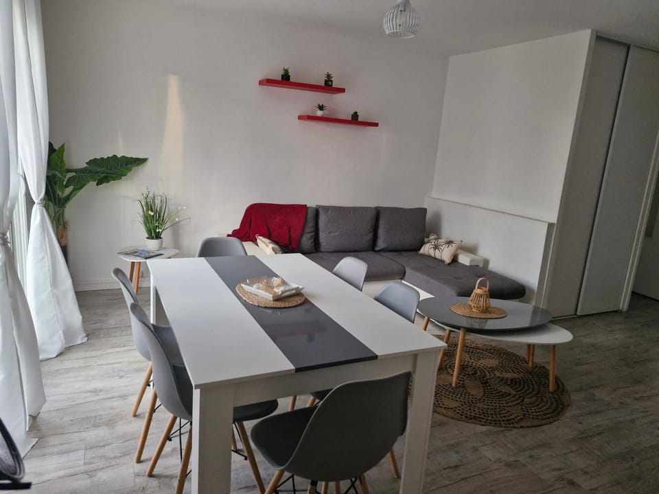 Escapade Montesquieu Apartment in Perpignan