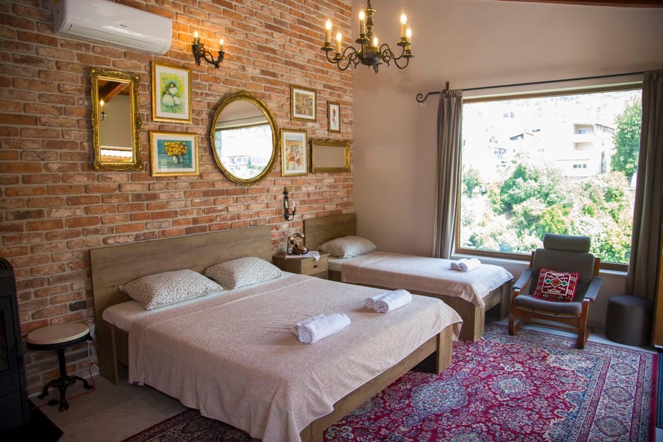 Bed, Bedroom, air conditioner