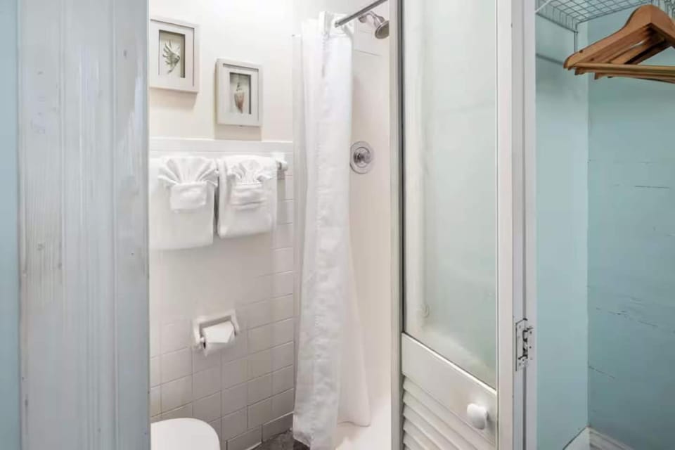 Curry House - Room 5 Apartment hotel in Key West