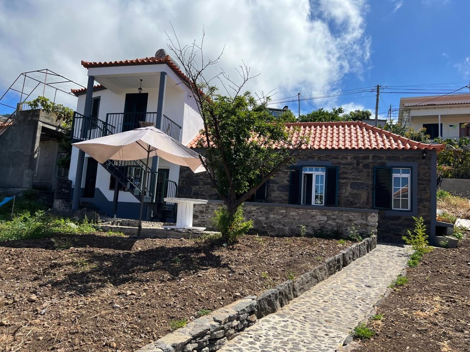 Property building, Facade/entrance, Garden, View (from property/room)