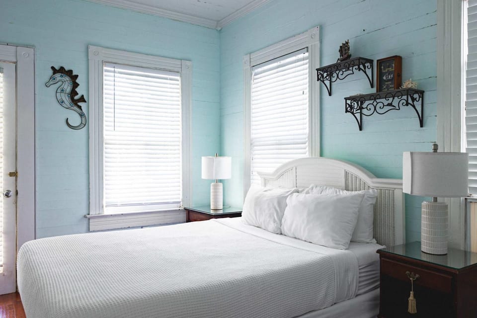 The Curry House - Entire Complex House in Key West