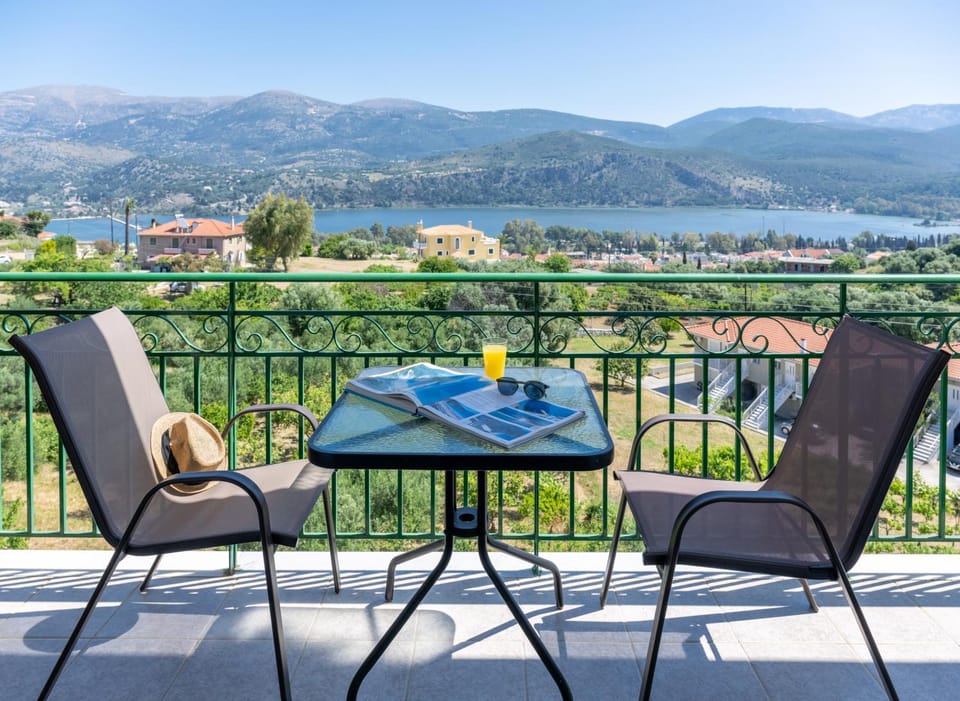 Apaggio di Argostoli Apartments - private parking & sea view Apartment in Argostolion