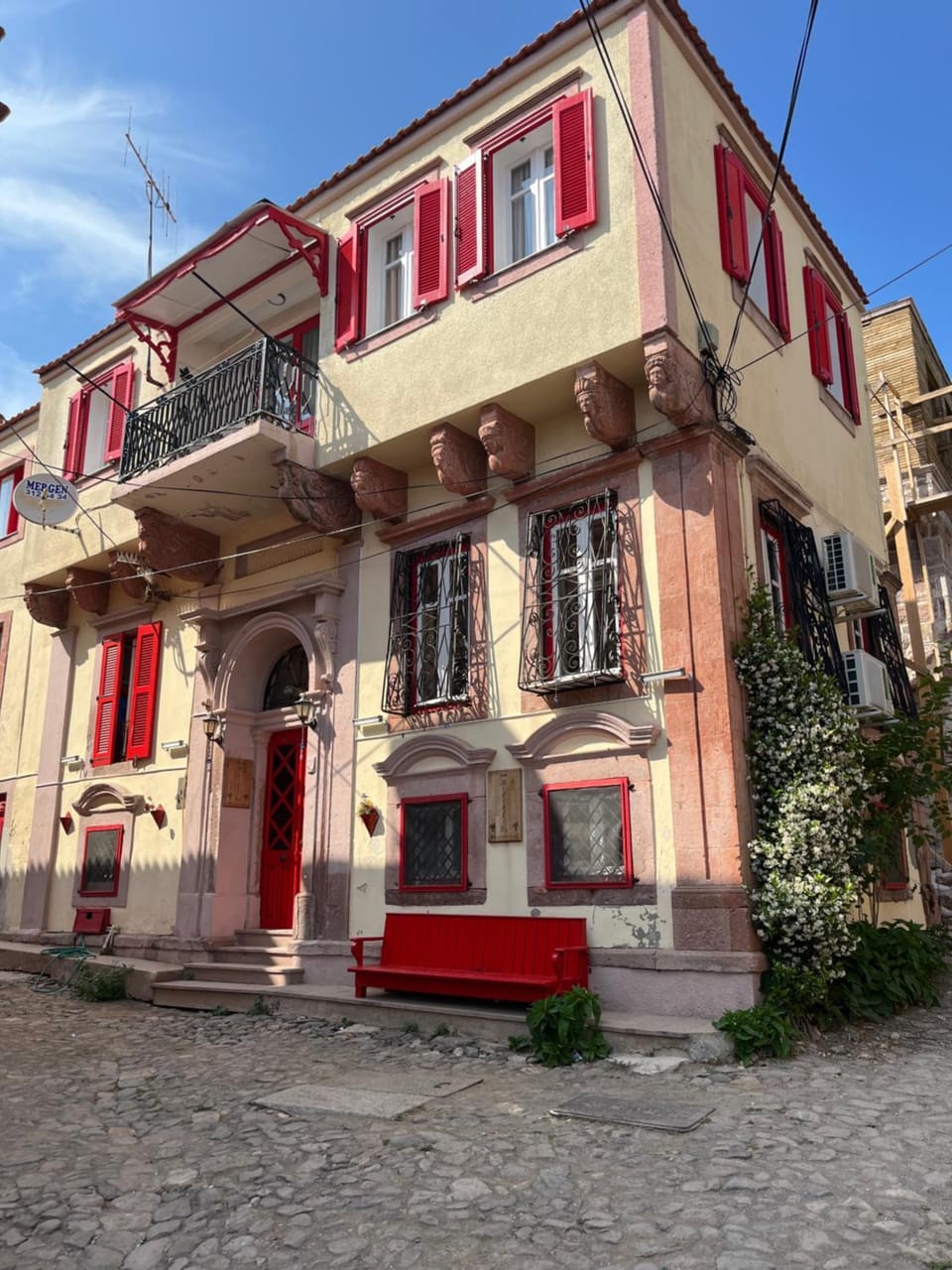 Property building, Day