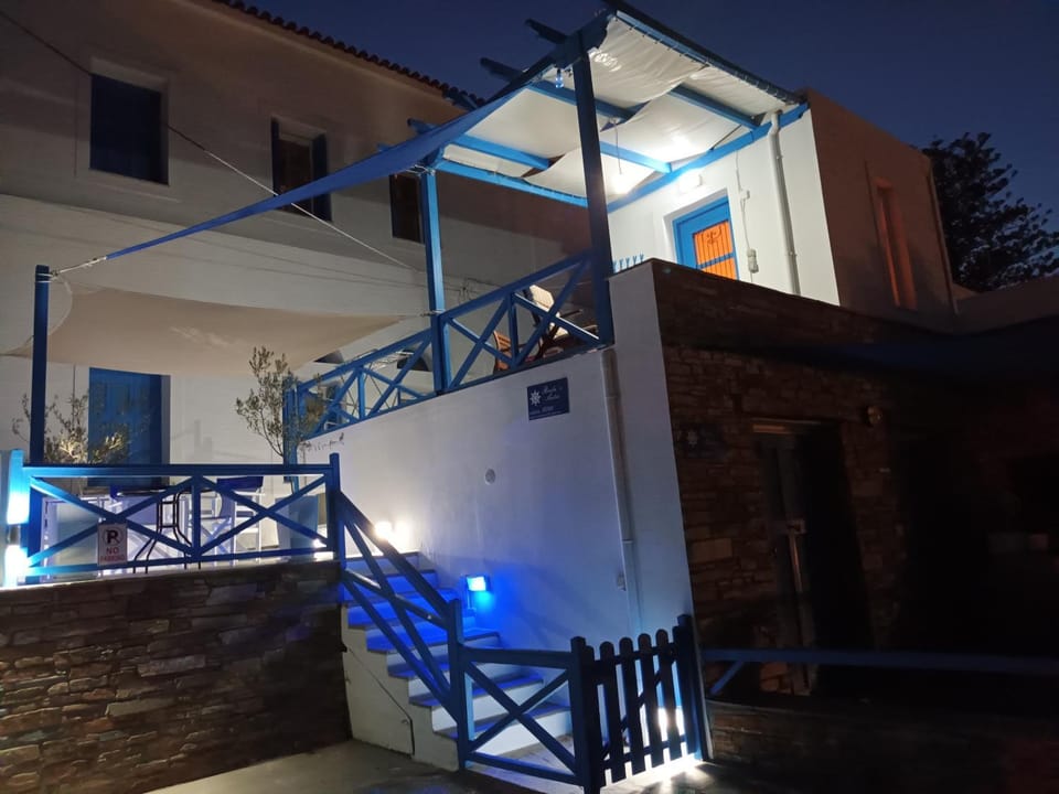 Roula's Suites Apartment in Decentralized Administration of the Aegean