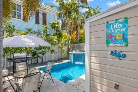Poolside Retreat Apartment in Key West