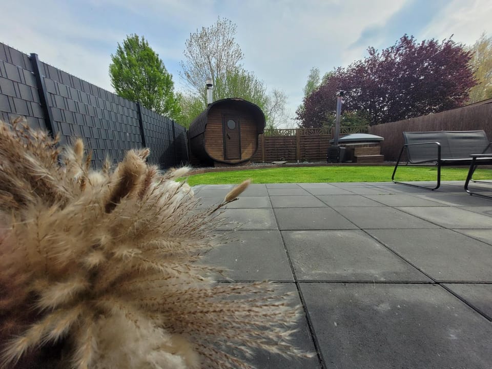Garden, Garden view
