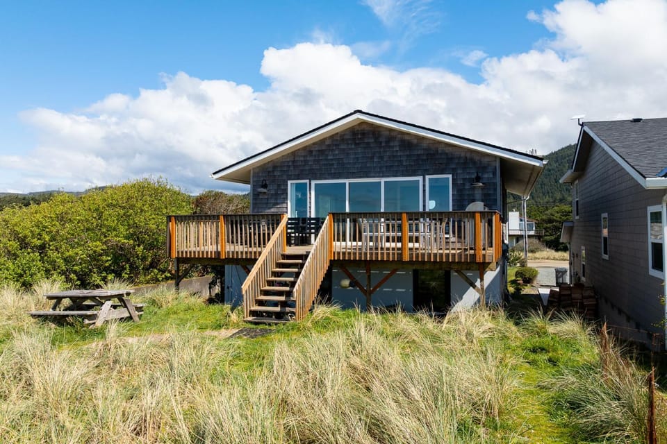 Jettyview Lodge - Meredith Lodging House in Rockaway Beach
