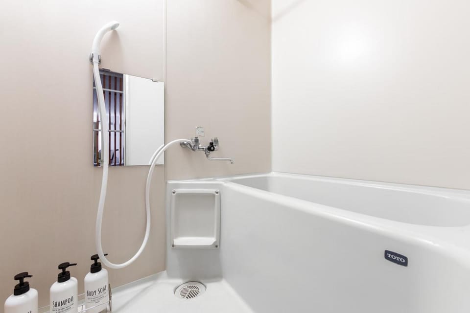 Bathroom, Bath