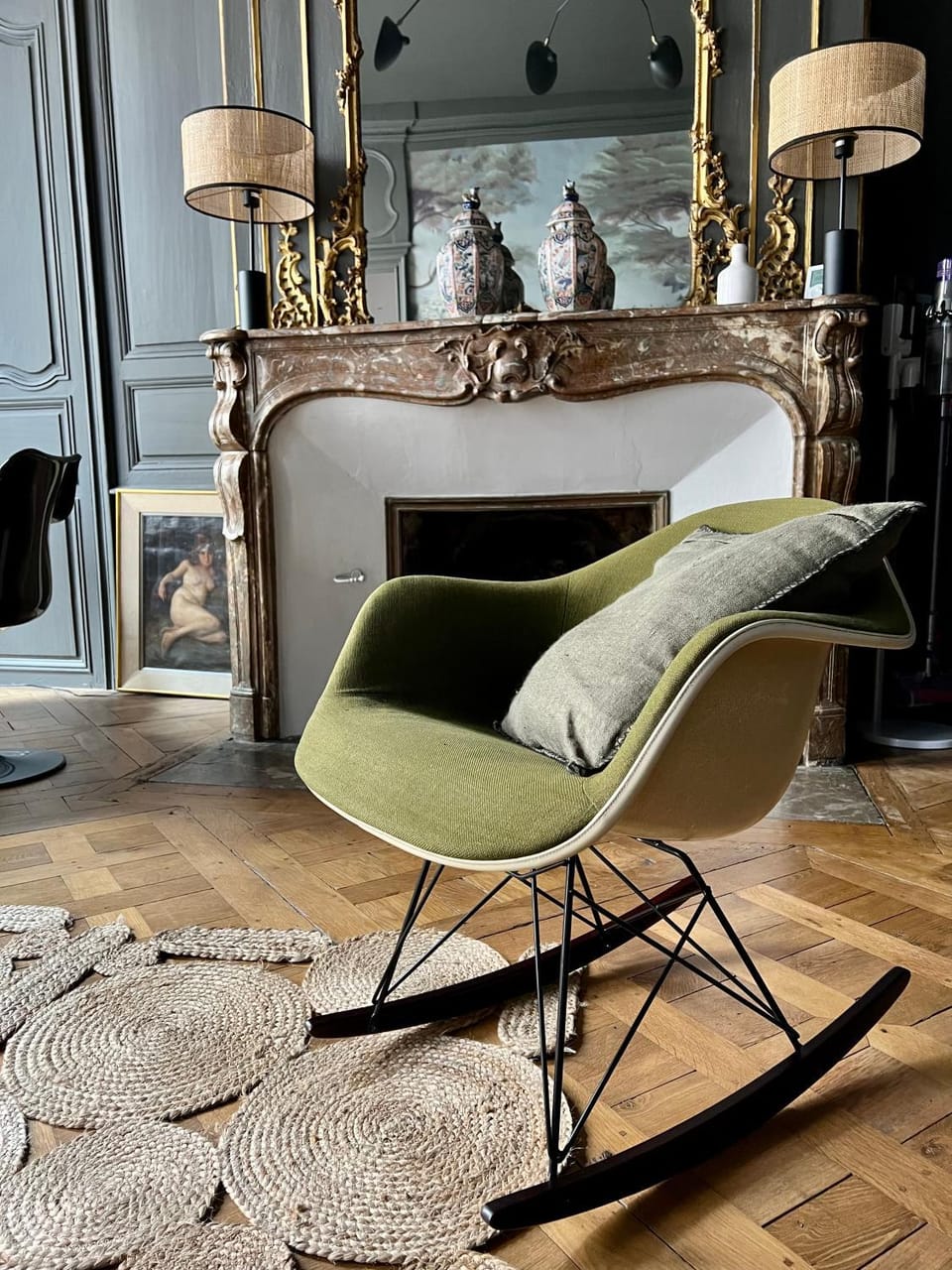 Living room, Seating area