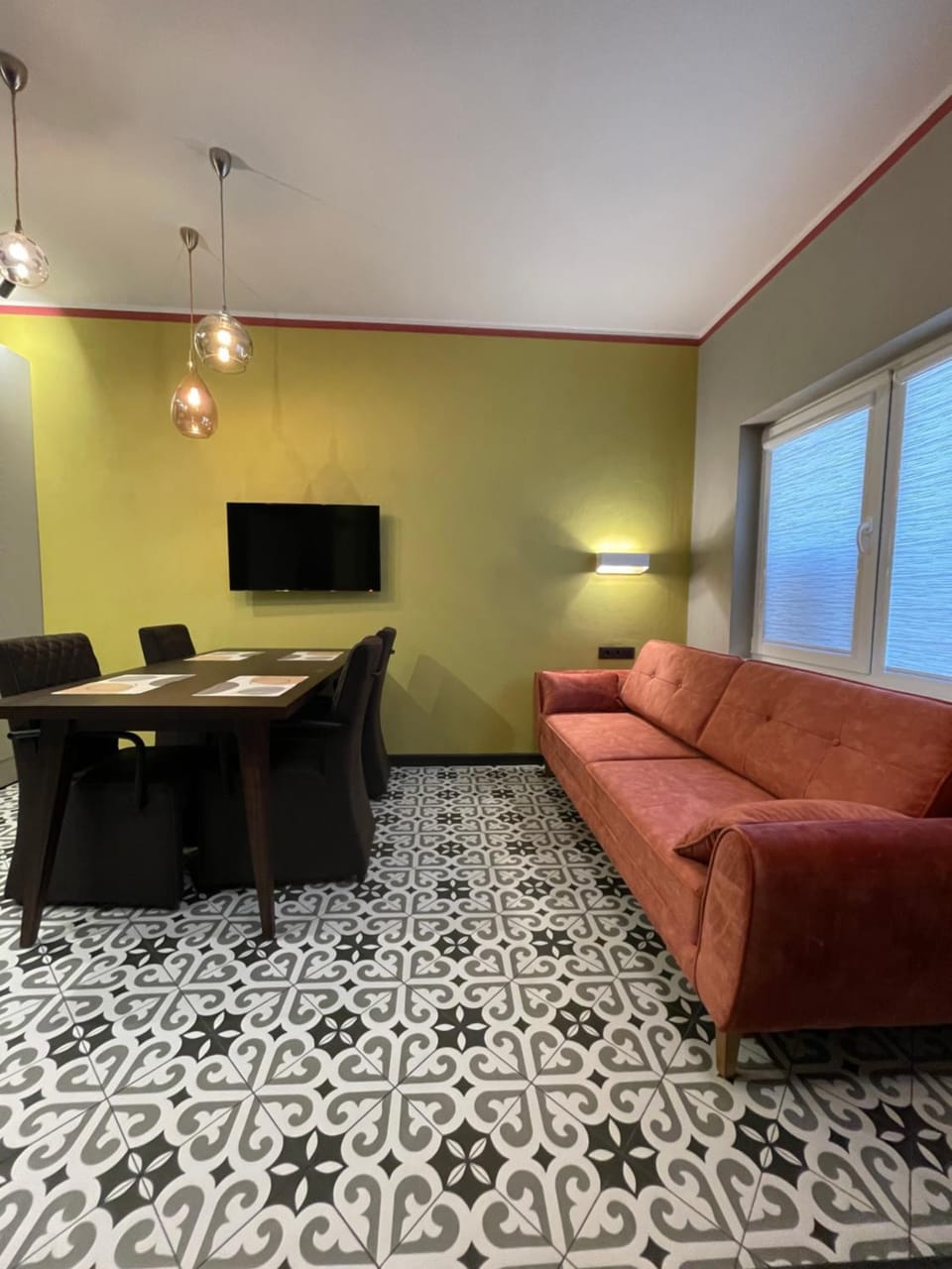 TV and multimedia, Seating area