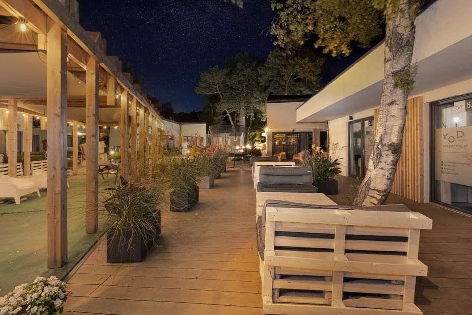 Property building, Night, Balcony/Terrace, Seating area