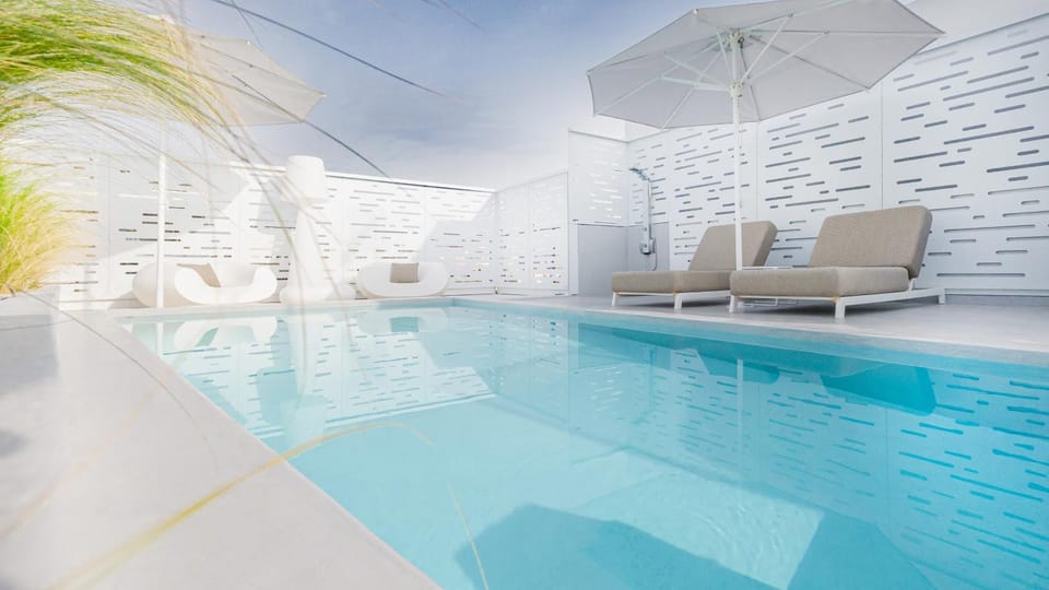 Pool view, Swimming pool, furniture, sunbed