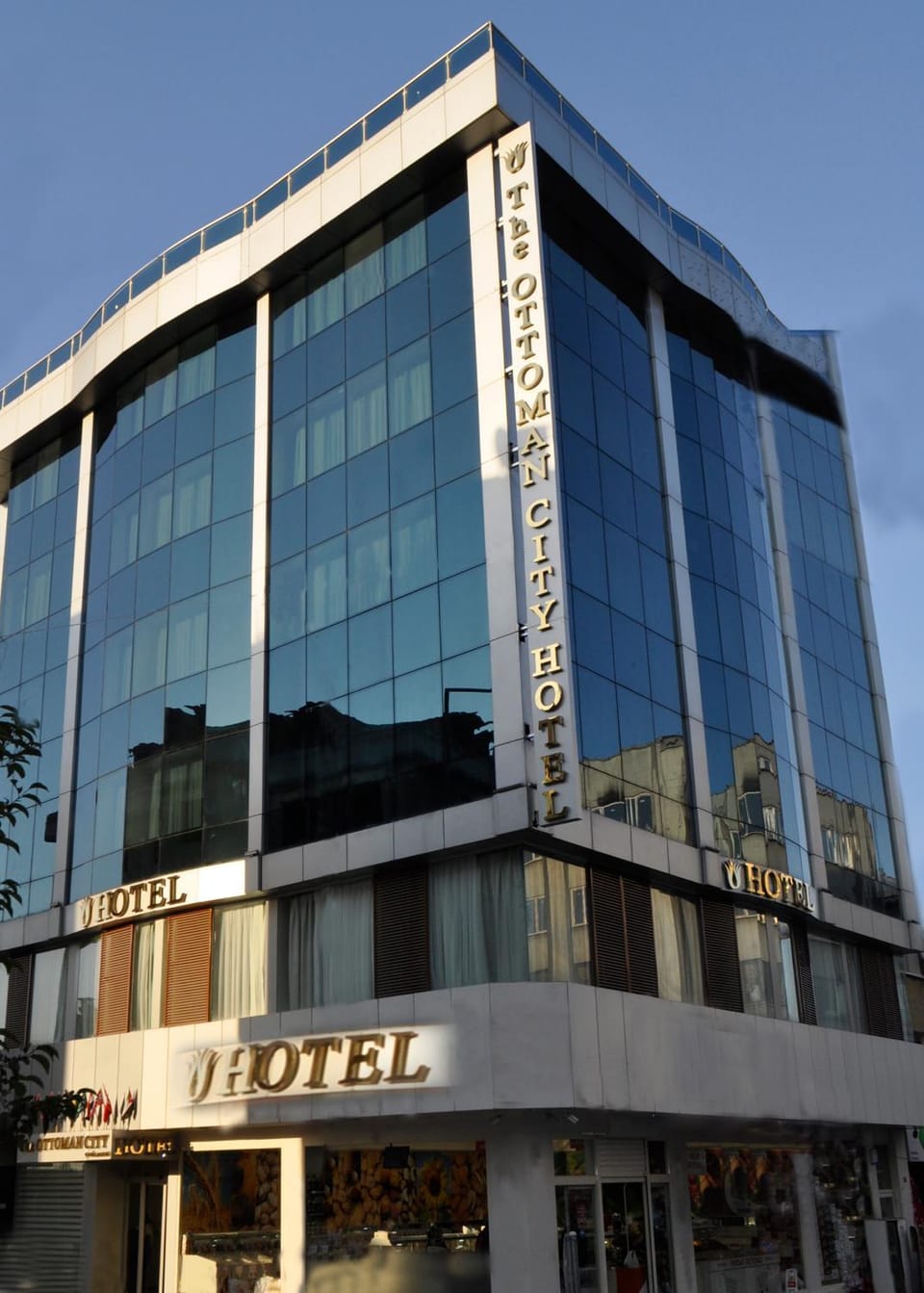 Property building, Facade/entrance
