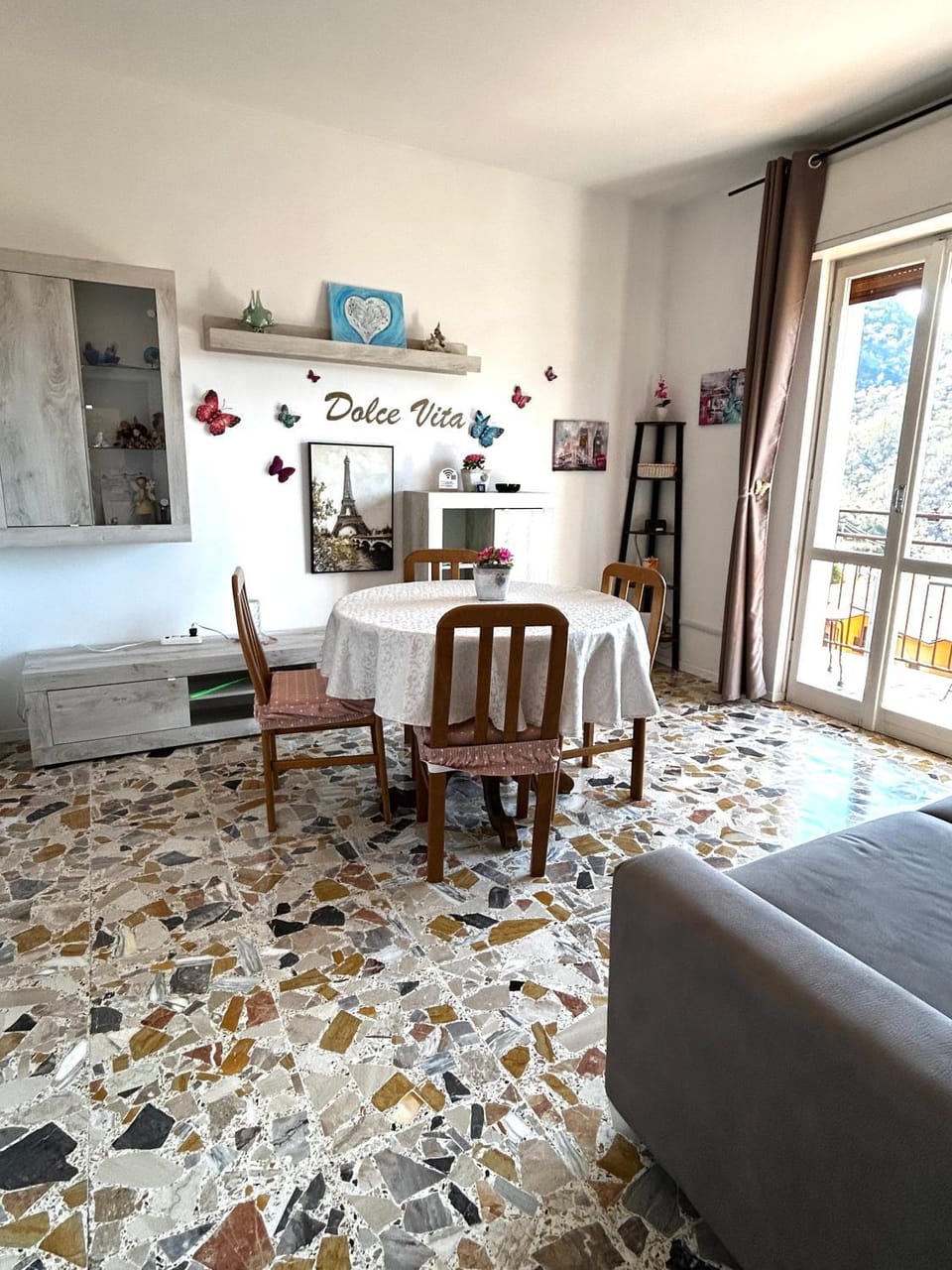 Seating area