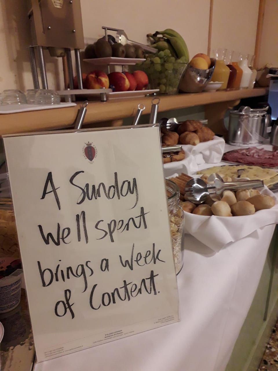 Restaurant/places to eat, Day, Decorative detail, On site, Breakfast, Continental breakfast, Buffet breakfast, Seasons, Sunrise