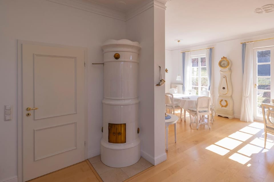 Living room, Seating area, flat iron