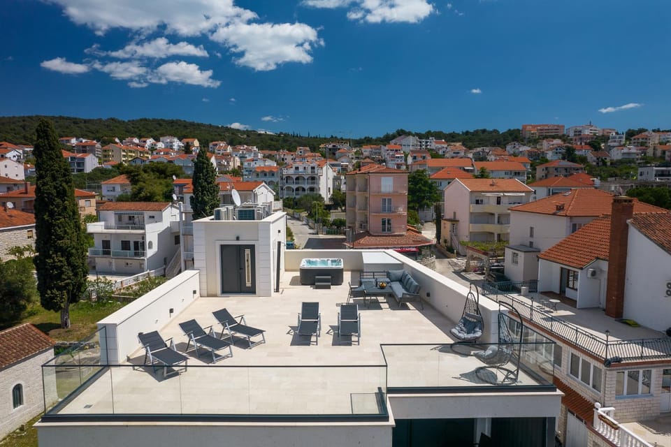 Palm Springs Apartment in Okrug Gornji